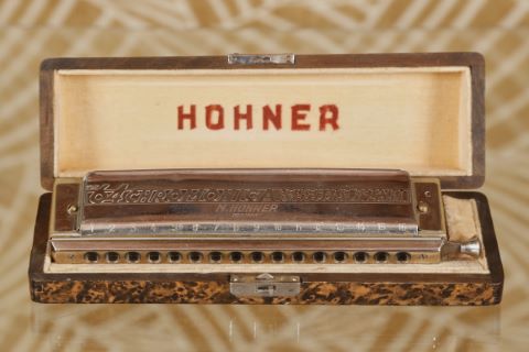Harmonica chromatique 64