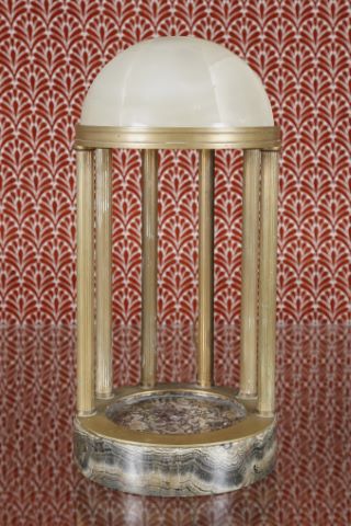 Lampe en forme de temple