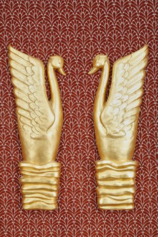 Paire de cygnes formant appliques