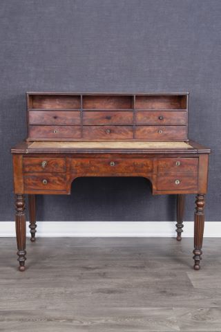 Bureau à gradin