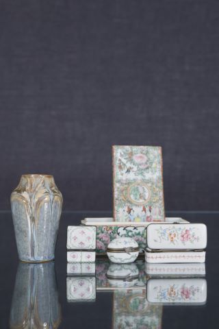 Ensemble d’objets de vitrine