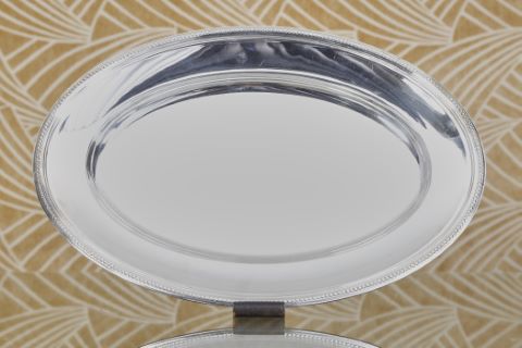 Plat de service ovale
