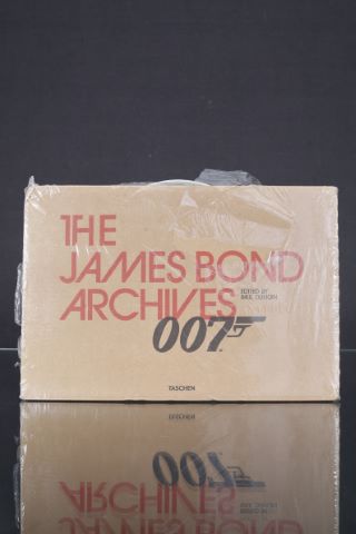 Paul Duncan The James Bond archives