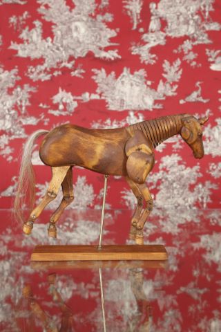 Modèle d’atelier représentant un cheval articulé