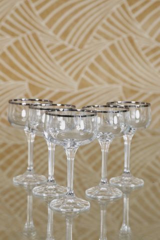 12 coupes à Champagne