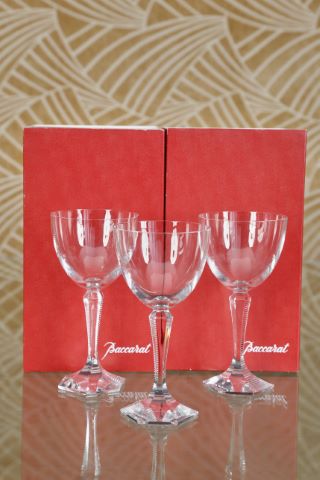 Suite de 12 verres à eau, modèle Opéra