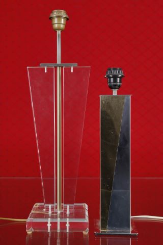 Pied de lampe trapézoïdal