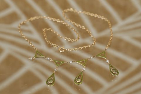 Collier draperie
