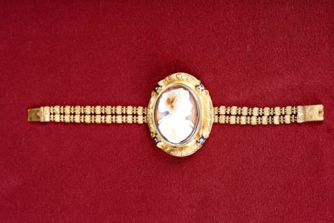Bracelet médaillon à tranformations