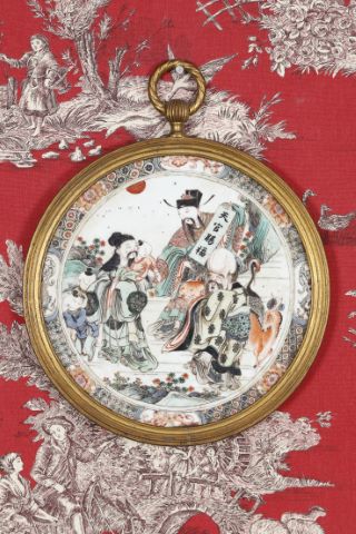 Plaque circulaire