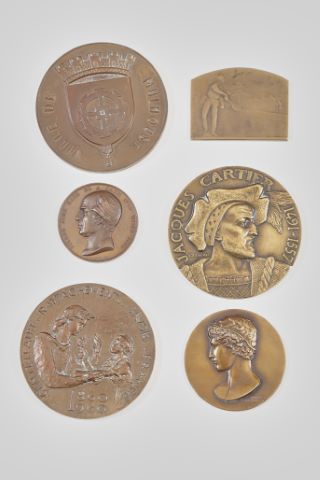 6 médailles