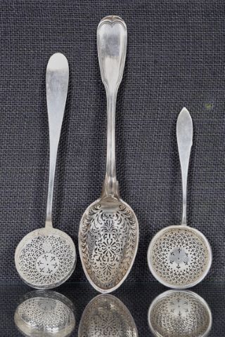 3 cuillères saupoudreuses