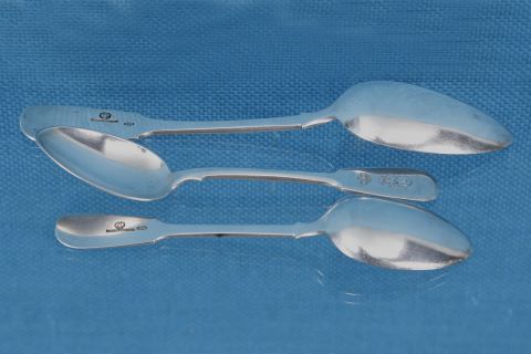 3 cuillères de table modèle uniplat