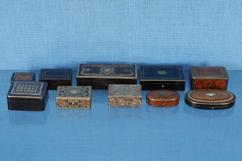 10 petites boîtes, coffrets