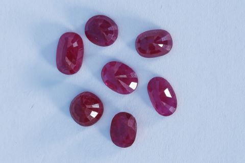 7 rubis sur papier