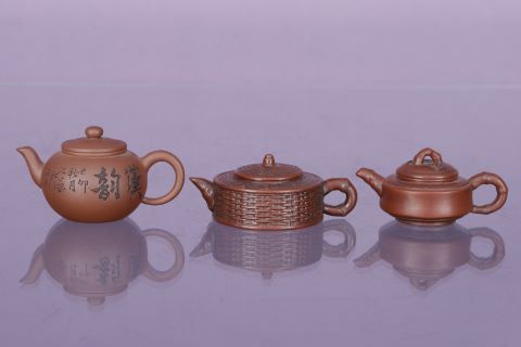3 théières miniatures