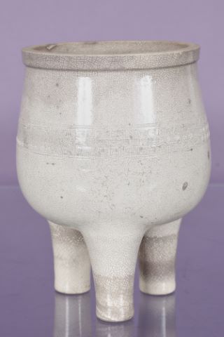 Vase tripode Ding