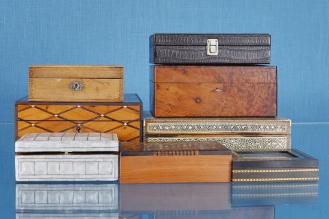 8 coffrets à bijoux et à cartes