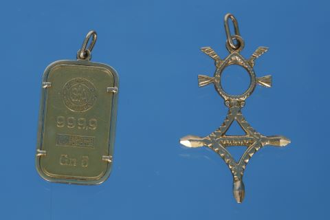 2 pendentifs
