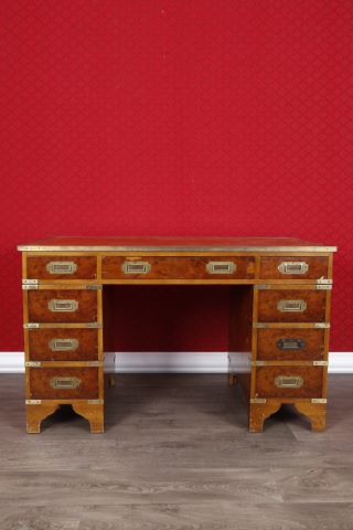 Bureau de marine modulable à caissons