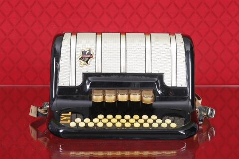 Hohner (Allemagne) Accordéon, modèle Norma III...