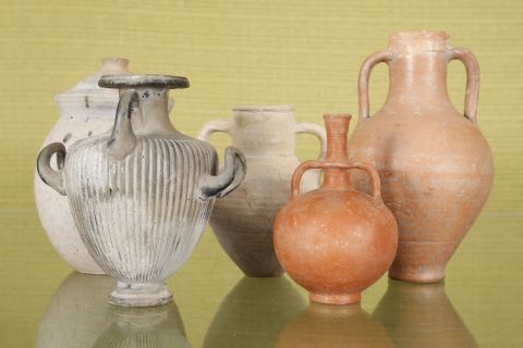 5 pièces en terre cuite