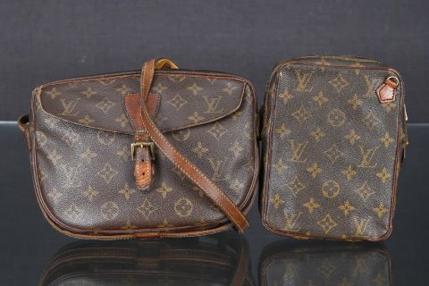 2 sacs à bandoulière