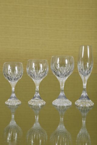 Important service de 46 verres, modèle Masséna
