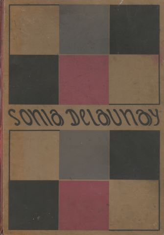 Ses peintures, ses objets, ses tissus simultanés, ses modes