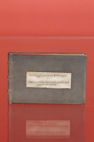 La Géographie en estampes ou mœurs et costumes des différens…