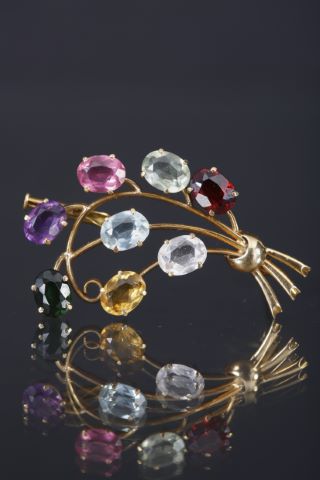 Broche