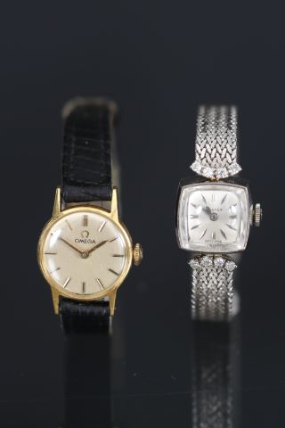 Cleper et Oméga 2 montres de dame