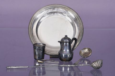 7 objets en argent