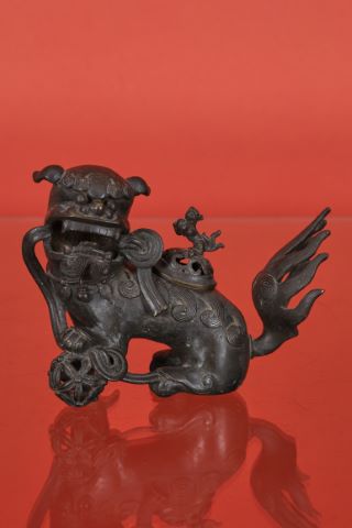 Chimère formant brûle-parfum