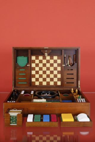Boîte de jeux à compartiments