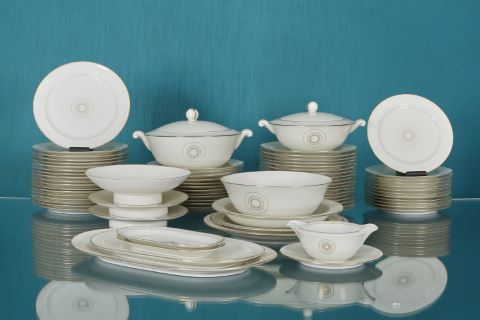 Service de table de 84 pièces