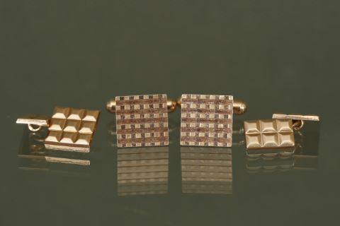 2 paires de boutons de manchette