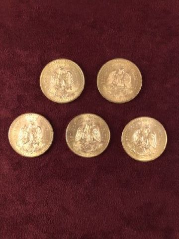 5 pièces de 50 pesos