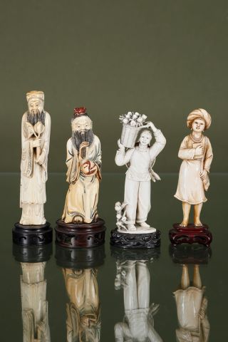 Paysanne, dignitaires et femme au turban