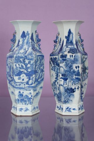 Paire de grands vases hexagonaux