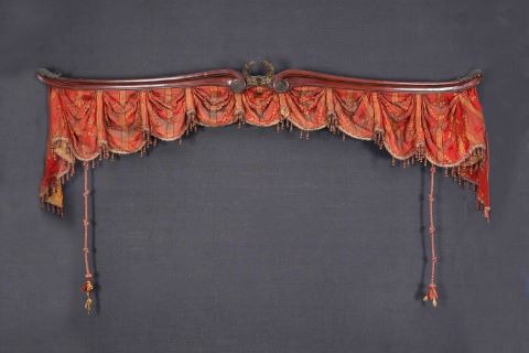 Paire de cantonnières de style Empire