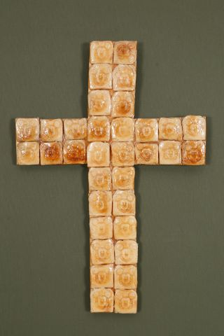 Helder Batista (né en 1964) Croix Mickey Mouse