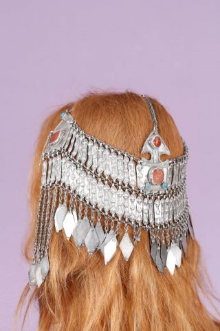 Turkmenistan ? Parure de coiffe et collier torque