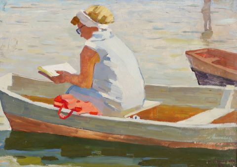 Jeune femme lisant dans une barque