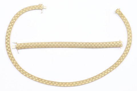 Demi-parure